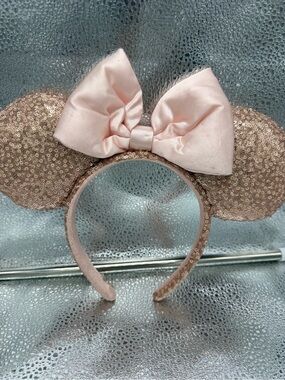 Disney Parks Rose Gold Minnie Ears Headband Pink Satin Bow Sequins